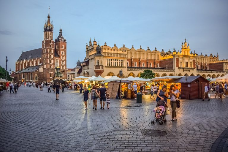 Doba hotelowa, ile trwa i jak działa?