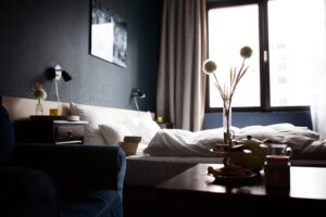 Sprzątanie pokoju w hotelu- ważny aspekt w kontekście higieny